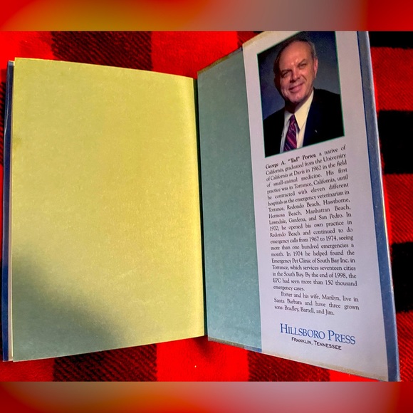 ❤️2 books❤️British 1797 veterinarian❤️office and the ER❤️ - Picture 10 of 10